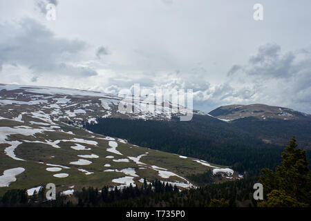 Altopiano di montagna ricoperta di neve Foto Stock