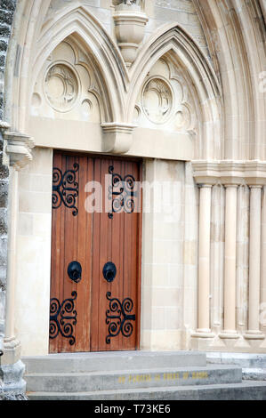 La Chiesa porta nella città di New York Foto Stock