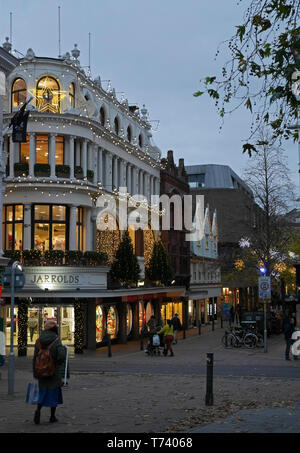 Jarrolds Department Store in London Street a Norwich nel tempo di Natale, Norwich, Norfolk, Inghilterra, Regno Unito Foto Stock