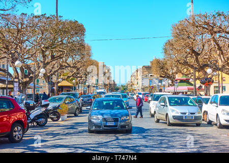 Siracusa, Italia - 17 Marzo 2019: Street la vecchia città di Siracusa Foto Stock