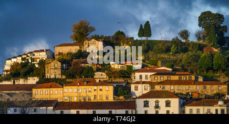 Porto di Riverside Quartiere, Ribeira; Porto, Portogallo Foto Stock