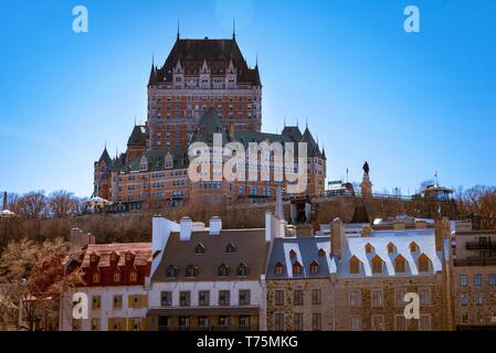 Vista del Chateau Frontenac dal vecchio porto di Quebec City. Foto Stock