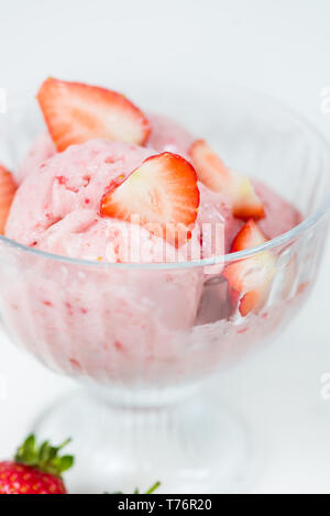 In casa Vegan Banana e FRAGOLA Crema di Nizza Foto Stock