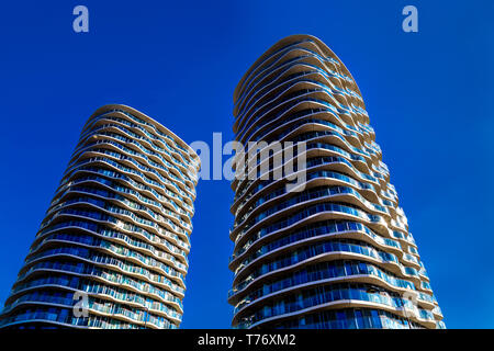 La Hoola edifici residenziali alti torri in Canning Town, Londra, Regno Unito Foto Stock