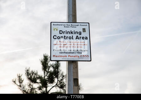 Segno che vieta l'uso di alcool a Southend-on-Sea. Foto Stock