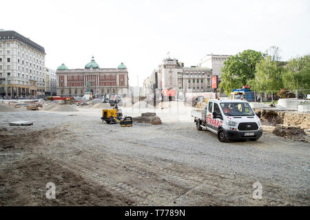 Belgrado, Serbia - Aprile 25, 2019. A Belgrado la Piazza della Repubblica sotto la ricostruzione da parte di macchinari pesanti. Belgrado è la città capitale della Serbia. Foto Stock