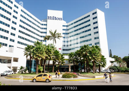 Cartagena Colombia, El Laguito, Hilton Cartagena, hotel di lusso, esterno, ingresso anteriore, taxi taxi taxi taxi taxi, COL190124100 Foto Stock