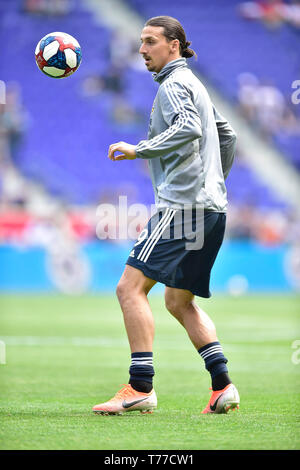 Harrison, New Jersey, USA. Il 4 maggio, 2019. LA galassia in avanti di Zlatan IBRAHIMOVIC (9) è visto alla Red Bull Arena di Harrison New Jersey New York sconfigge Los Angeles da 3 a 2 Credito: Brooks von Arx/ZUMA filo/Alamy Live News Foto Stock