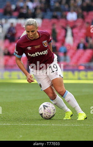 Londra, Regno Unito. 04 Maggio, 2019. Adriana Leon del West Ham United durante il FA Women's Cup match finale tra Manchester City donne e West Ham United onorevoli a Wembley Stadium del 4 maggio 2019 a Londra, Inghilterra. Credito: Immagini di PHC/Alamy Live News Foto Stock