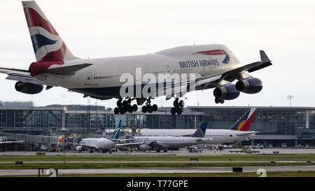 Richmond, British Columbia, Canada. Il 3 maggio, 2019. Un British Airways Boeing 747-400 (G-CIVN) wide-body jetliner atterra all'Aeroporto Internazionale di Vancouver. Credito: Bayne Stanley/ZUMA filo/Alamy Live News Foto Stock