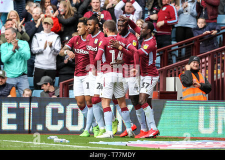 Birmingham, Regno Unito. 05 Maggio, 2019. Jonathan Kodjia di Aston Villa punteggi equalizzatore per renderlo 1-1 e celebra durante il cielo EFL scommessa match del campionato tra Aston Villa e Norwich City a Villa Park, Birmingham, Inghilterra il 5 maggio 2019. Solo uso editoriale, è richiesta una licenza per uso commerciale. Nessun uso in scommesse, giochi o un singolo giocatore/club/league pubblicazioni. Credit: UK Sports Pics Ltd/Alamy Live News Foto Stock