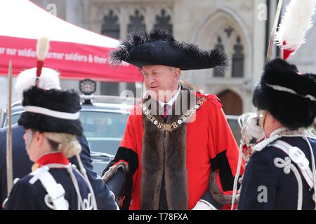 Il principe Harry, duca di Sussex assiste la dodicesima edizione del Primo Sindaco di Curry grande pranzo in aiuto dei tre Servizio nazionale di beneficenza: ABF i soldati di carità, la Royal Navy e Royal Marines della carità e la Royal Air Force fondo benevolo con: Lord Mayor Pietro Estlin dove: Londra, Regno Unito quando: 04 Apr 2019 Credit: John Rainford/WENN Foto Stock