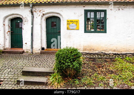 Gottesbuden in Ahrensburg, Germania. 22 case (di Dio camere) che sono affittati da persone bisognose per l'importo simbolico di meno di un Euro Foto Stock