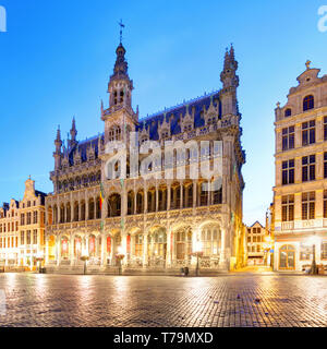 Bruxelles - Grand Place di notte, nessuno, Belgio Foto Stock