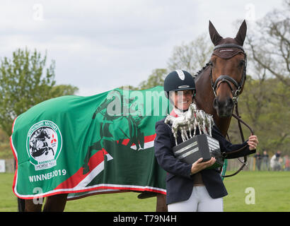 Piggy francese in occasione della cerimonia di premiazione del 2019 Mitsubishi Motors Badminton Horse Trials Foto Stock