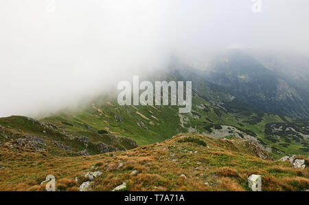 In montagna le nuvole, Bassi Tatra Foto Stock