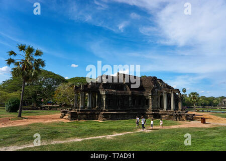 Libreria del nord, all'interno dell'involucro esterno di Angkor Wat, nel Parco Archeologico di Angkor, Siem Reap, Cambogia. Foto Stock