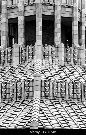 Questo particolare architettonico rivela l'Art Deco tiling della città edificio ottagonale della rotunda in Asheville, NC, Stati Uniti d'America Foto Stock