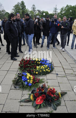 Brno, Repubblica Ceca. 05 Maggio, 2019. I funerali del calciatore ceco Josef Sural, 28, che è morto in un incidente stradale in Turchia il lunedì nel crematorio di Brno, in Repubblica Ceca, 5 maggio 2019. Credito: Igor Zehl/CTK foto/Alamy Live News Foto Stock