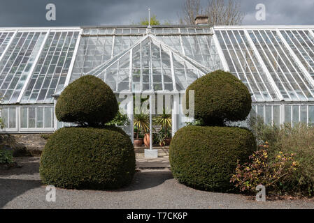 All'interno del giardino murato a Kailzie vicino a Peebles nella Valle di Tweeed Scozia Scotland Foto Stock