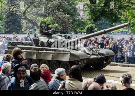 Sofia, Bulgaria - Maggio, 06, 2019: St. George's Day - La tradizionale parata militare a Sofia, in Bulgaria il 6 di maggio - Il giorno del coraggio. Foto Stock