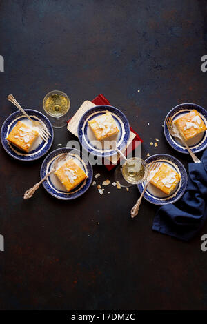 Senza glutine Torta al cocco Foto Stock