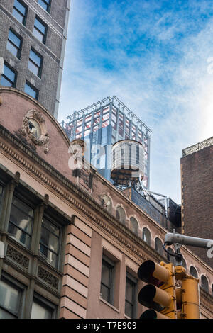 Manhattan,New York City, Stati Uniti d'America - 29 Giugno 2018 : tetto serbatoio acqua a Manhattan Foto Stock