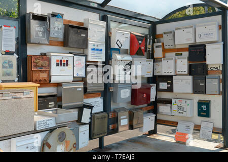 Briefkaesten, Uferhallen, Uferstrasse, Gesundbrunnen, nel quartiere Mitte di Berlino, Deutschland Foto Stock