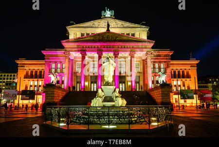 Festival delle Luci, Konzerthaus, Gendarmenmarkt, nel quartiere Mitte di Berlino, Deutschland Foto Stock