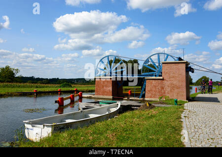 Le pulegge scanalate, Katy, Elblag-Ostroda Canal, Warmia Masuria - Polonia Foto Stock