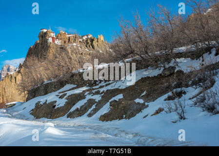 Foto di Sunrise a dhankar gompa in Himalaya Foto Stock