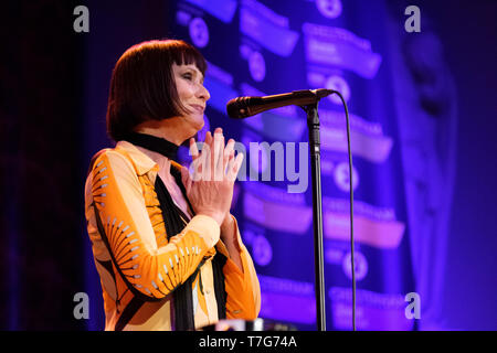 Corinne Drewery di Swing Out Sister effettuando al Cheltenham Jazz Festival, 5 maggio 2019 Foto Stock