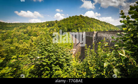 L'acqua della diga in Zagorze Slaskie Foto Stock