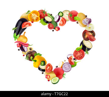 Cuore di diversi ortaggi, isolato su sfondo bianco con percorso di clipping, sano concetto vegetale Foto Stock