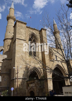 La Moschea Selimiye storicamente noto come Cattedrale di Saint Sophia è un ex Cattedrale cattolica romana convertita in una moschea si trova nella parte nord di Nicosia Foto Stock