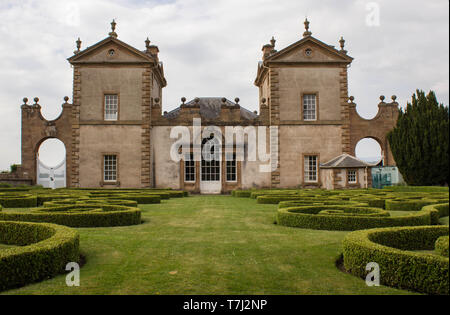 Xviii secolo Hunting Lodge Chatelherault situato in Chatelherault Country Park Foto Stock