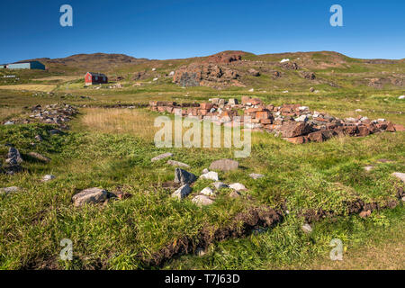 Ruderi di pietra dalla Chiesa Thjodhildur, Qassiarsuk o Brattahlid, Groenlandia meridionale Foto Stock