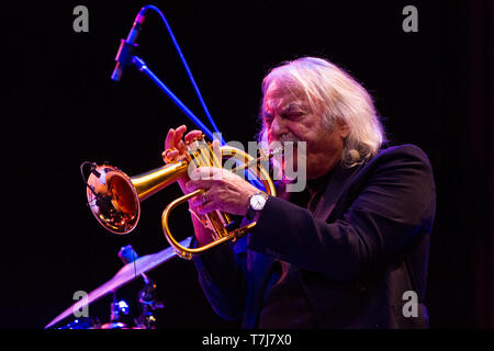 Trombettista jazz italiano Enrico Rava in concerto a 2019 Torino Jazz Festival (foto di Marco Destefanis / Pacific Stampa) Foto Stock