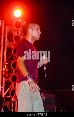 Alien Ant Farm eseguendo sulla sessione serale Stage presso il Festival della lettura 2001. Foto Stock