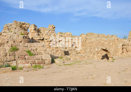 Rovine dell antica città greca di Salamina si trova nei pressi di Famagosta in lingua turca di Cipro nord. Era una antica città greca-stato. Foto Stock