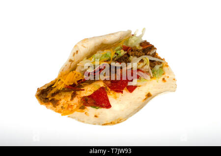 Taco Bell morbida caricata piccante Nacho Taco su sfondo bianco Foto Stock