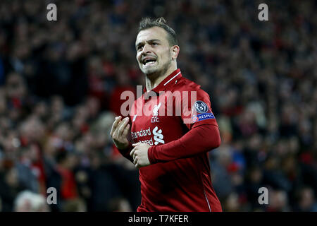 Liverpool, Regno Unito. 07 Maggio, 2019. Xherdan Shaqiri di Liverpool guarda a. UEFA Champions League semi final, seconda gamba corrispondono, Liverpool v Barcellona ad Anfield Stadium di Liverpool martedì 7 maggio 2019. Questa immagine può essere utilizzata solo per scopi editoriali. Solo uso editoriale, è richiesta una licenza per uso commerciale. Nessun uso in scommesse, giochi o un singolo giocatore/club/league pubblicazioni. pic da Chris Stading/Andrew Orchard fotografia sportiva/Alamy Live news Credito: Andrew Orchard fotografia sportiva/Alamy Live News Foto Stock