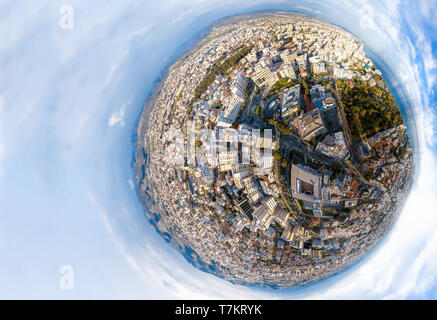 Piccolo pianeta. Vista aerea del centro di Limassol. Cipro Foto Stock