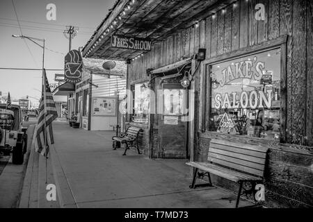 Jakes Wild West Saloon nello storico villaggio di Lone Pine - Lone Pine CA, Stati Uniti d'America - 29 Marzo 2019 Foto Stock