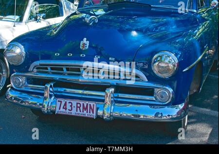 Palmview, Qld, Australia - 5 Maggio 2019: Vecchia Dodge berlina a un auto show. 1953 Dodge Kingsway Sedan. Foto Stock
