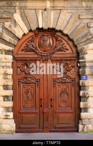 Francia, Rhone, Lione, 5° distretto, il vecchio quartiere di Lione, storico sito elencato come patrimonio mondiale dall' UNESCO, Place Saint Jean Foto Stock