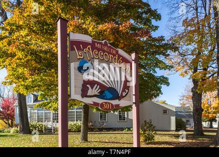 Canada Quebec, Chaudieres-Appalaches Regione, Montmagny, Museo della fisarmonica, segno Foto Stock