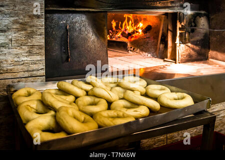 Panificio bulgaro tradizionale a Dobrich, Bulgaria Foto Stock