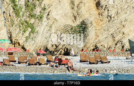 Hawaii spiaggia su Sveti Nikola isola nei pressi di Budva, Montenegro. Foto Stock