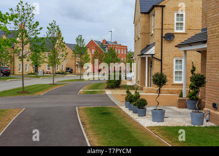 Morris costruire case, Alconbury Weald principali alloggiamento nuovo sviluppo, nei pressi di Huntingdon, Cambridgeshire, Inghilterra, Regno Unito, GB Foto Stock